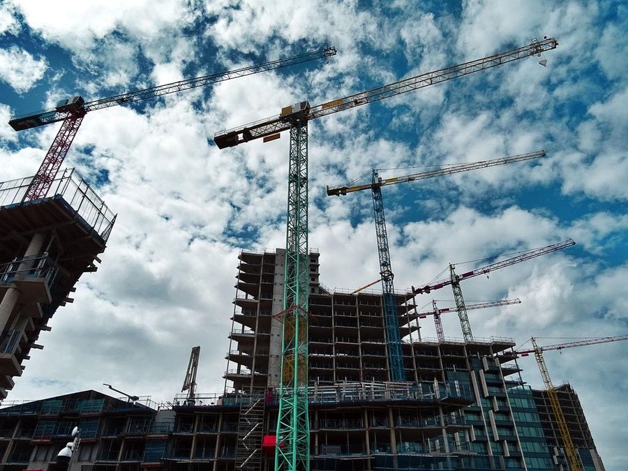Grenzbebauung und Abstandsflächen: Wann muss der Nachbar zustimmen?